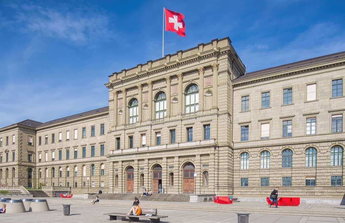 ETH Zurich – Top-Ranked University in Switzerland Panoramic view of ETH Zurich campus in Switzerland with classic European architecture and the city backdrop.