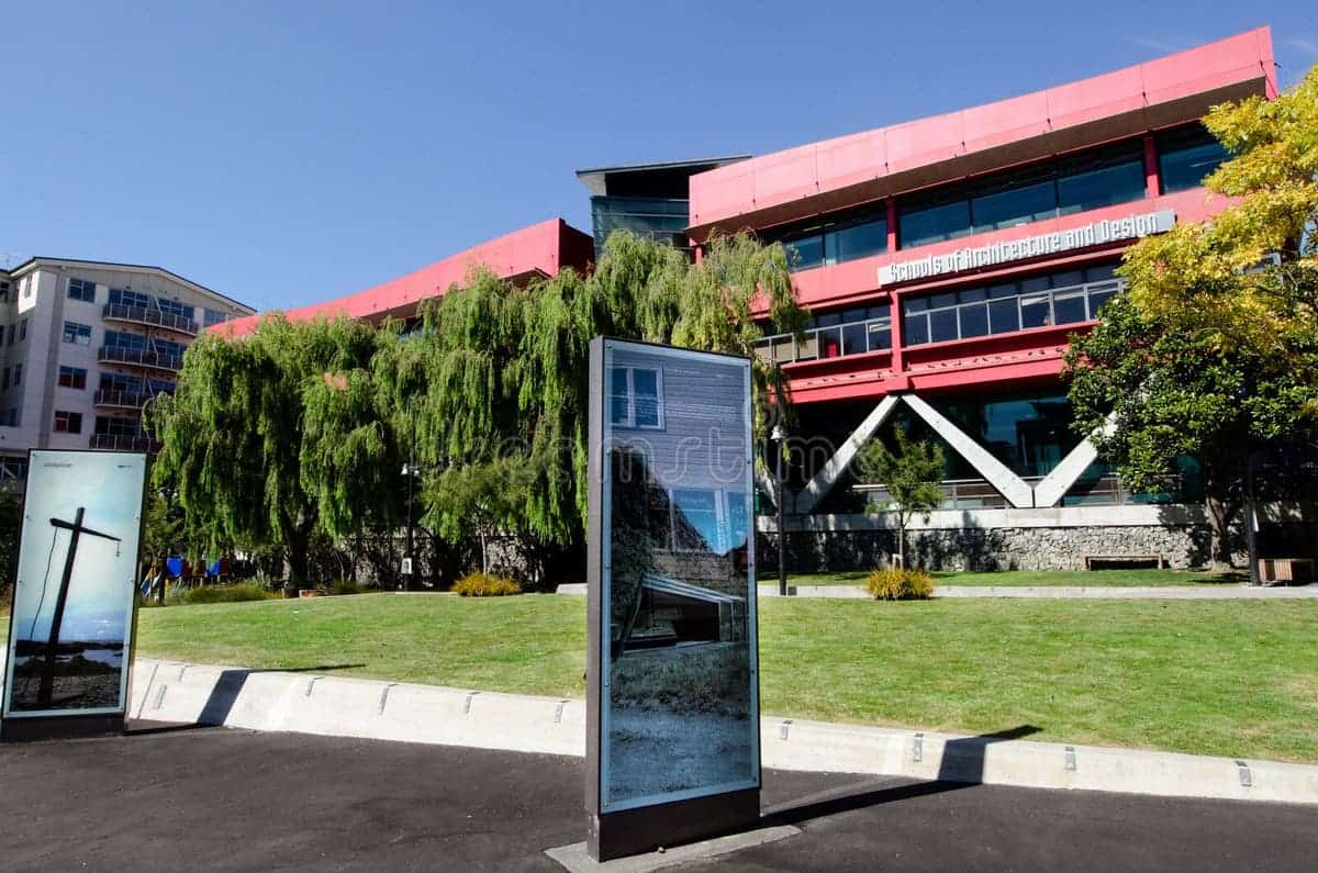 Victoria University of Wellington – Leading NZ University Scenic view of Victoria University of Wellington campus in New Zealand with modern buildings and hillside surroundings.