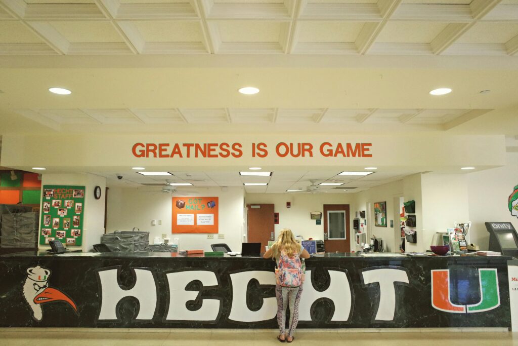 Admission requirements to study in Netherlands at university reception desk