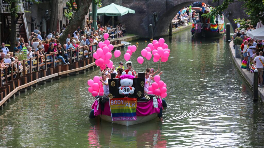 Festivals and cultural celebrations in the Netherlands with students enjoying canal events