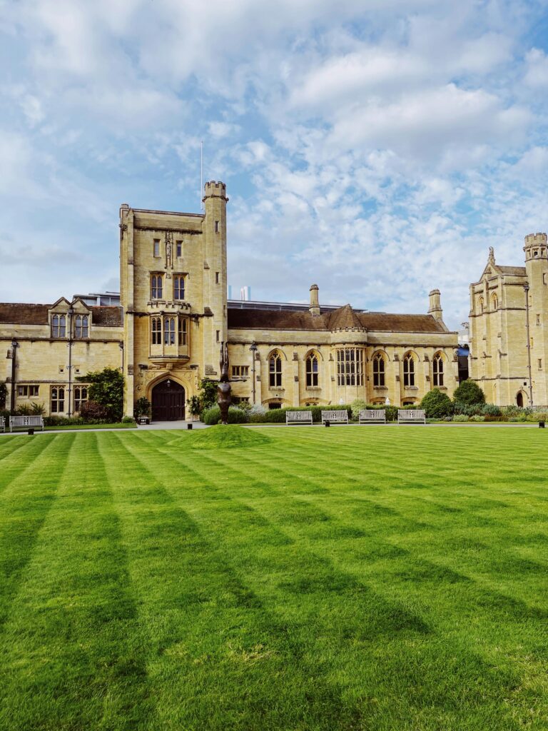 UK vs Canada for Study Abroad